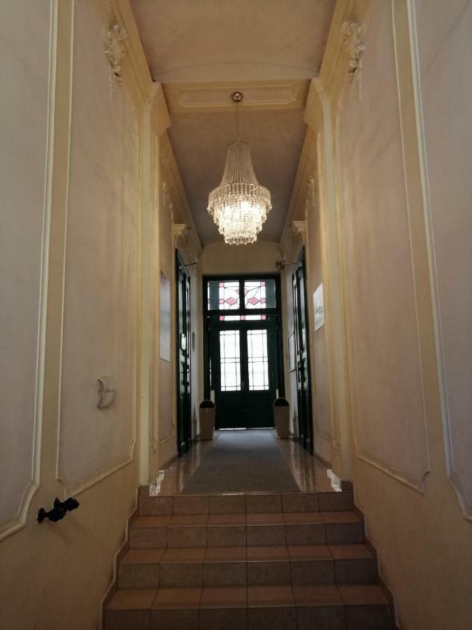 Entrez Apartment 3 - Historical Centre Kosice Bagian luar foto