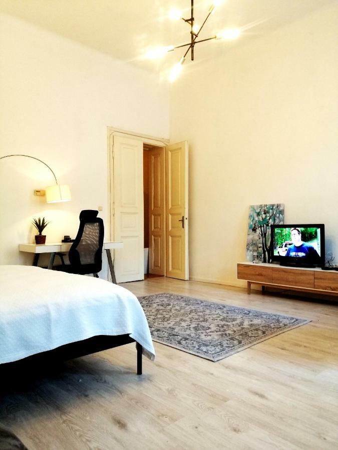 Entrez Apartment 3 - Historical Centre Kosice Bagian luar foto