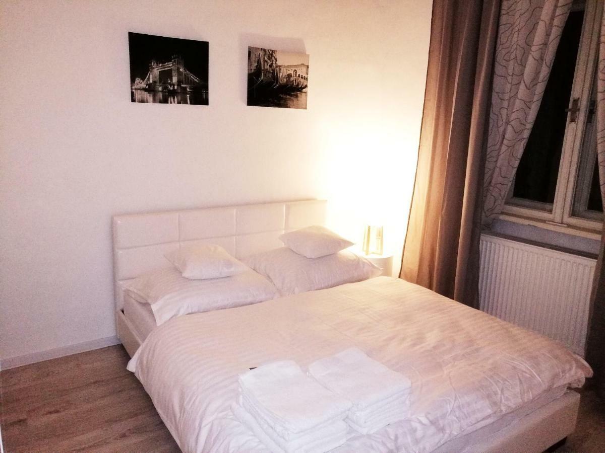 Entrez Apartment 3 - Historical Centre Kosice Bagian luar foto